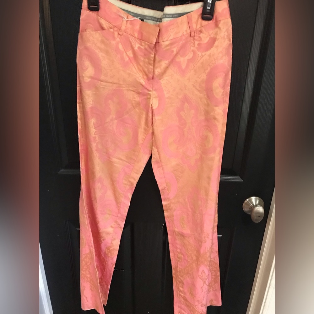 Woman’s paisley pants vintage size 6 by express